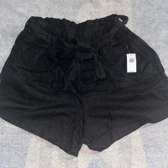 Old Navy Pants - Old Navy Black Shorts Size 8